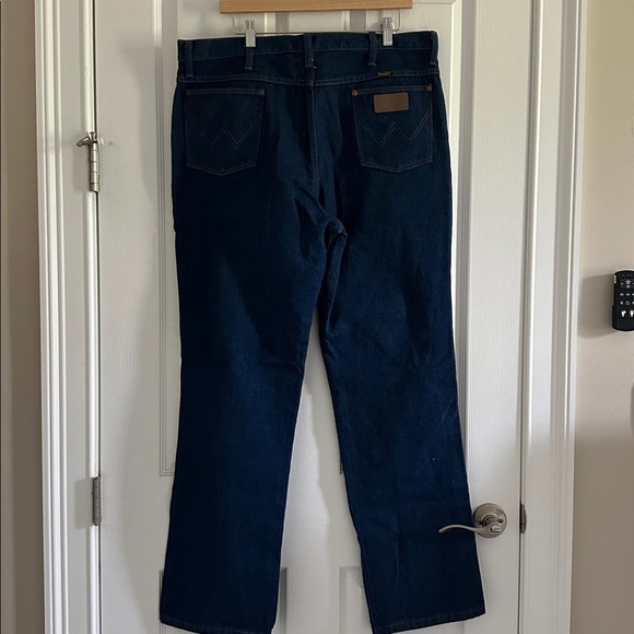 Wrangler Dark Blue Jeans NWOT - Picture 3 of 6